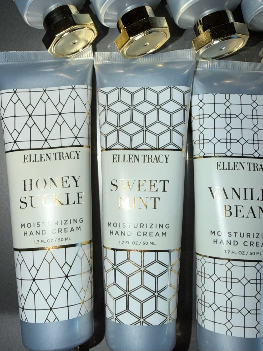 Lot of 10 1.7 oz Ellen Tracy Moisturizing Hand Cream Set exp, 2025 honey almond